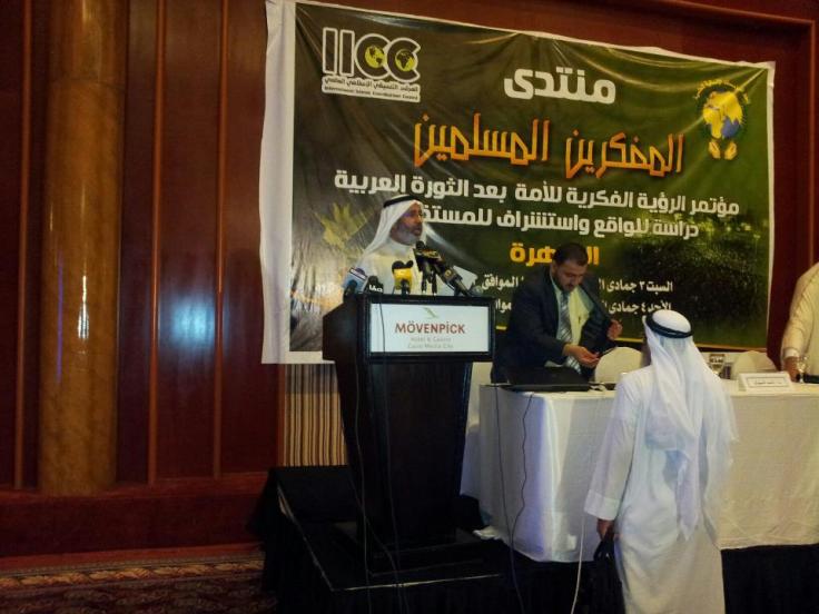 521777_182154338600709_914441368_n